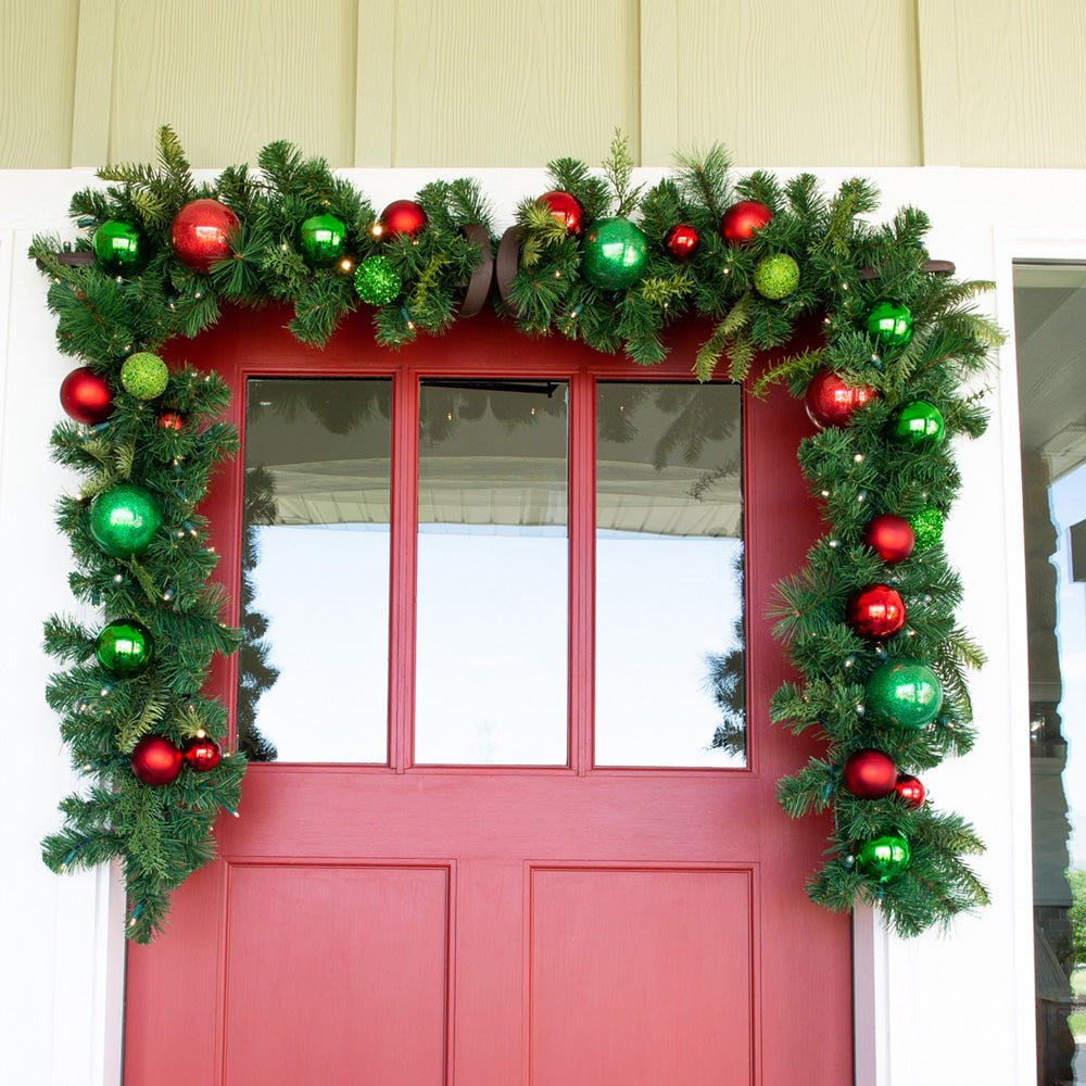 Weihnachts-Cheer Red & Green Garland - 9 Fuß