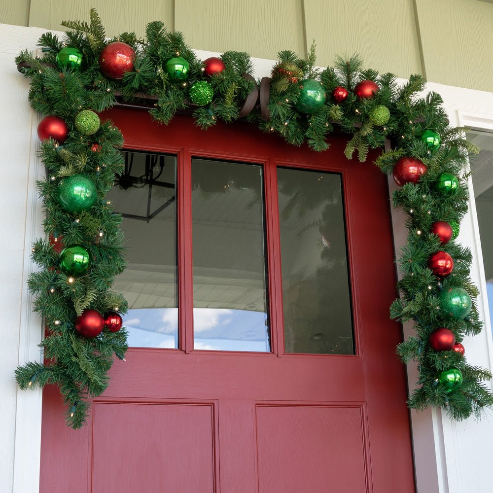 Weihnachts-Cheer Red & Green Garland - 9 Fuß