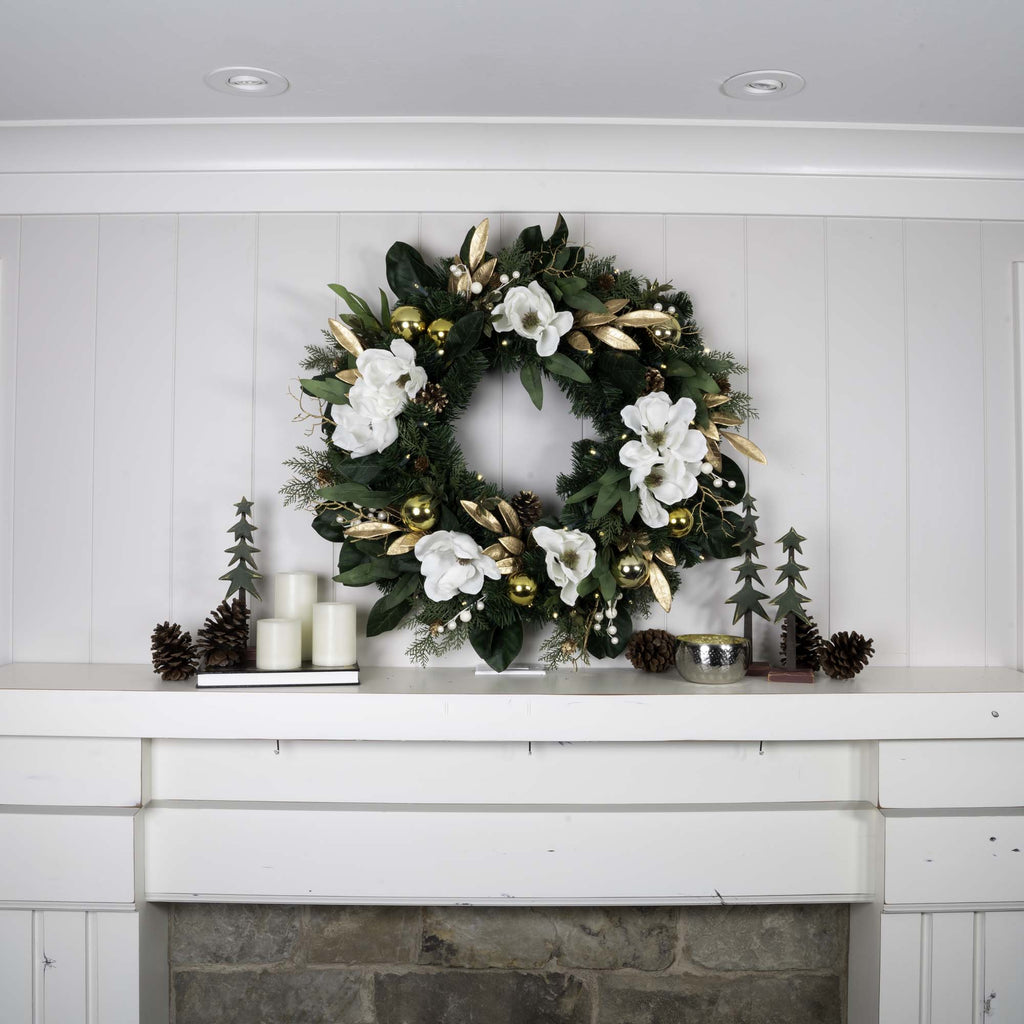 Weißgold Magnolie beleuchtet Weihnachtskranz