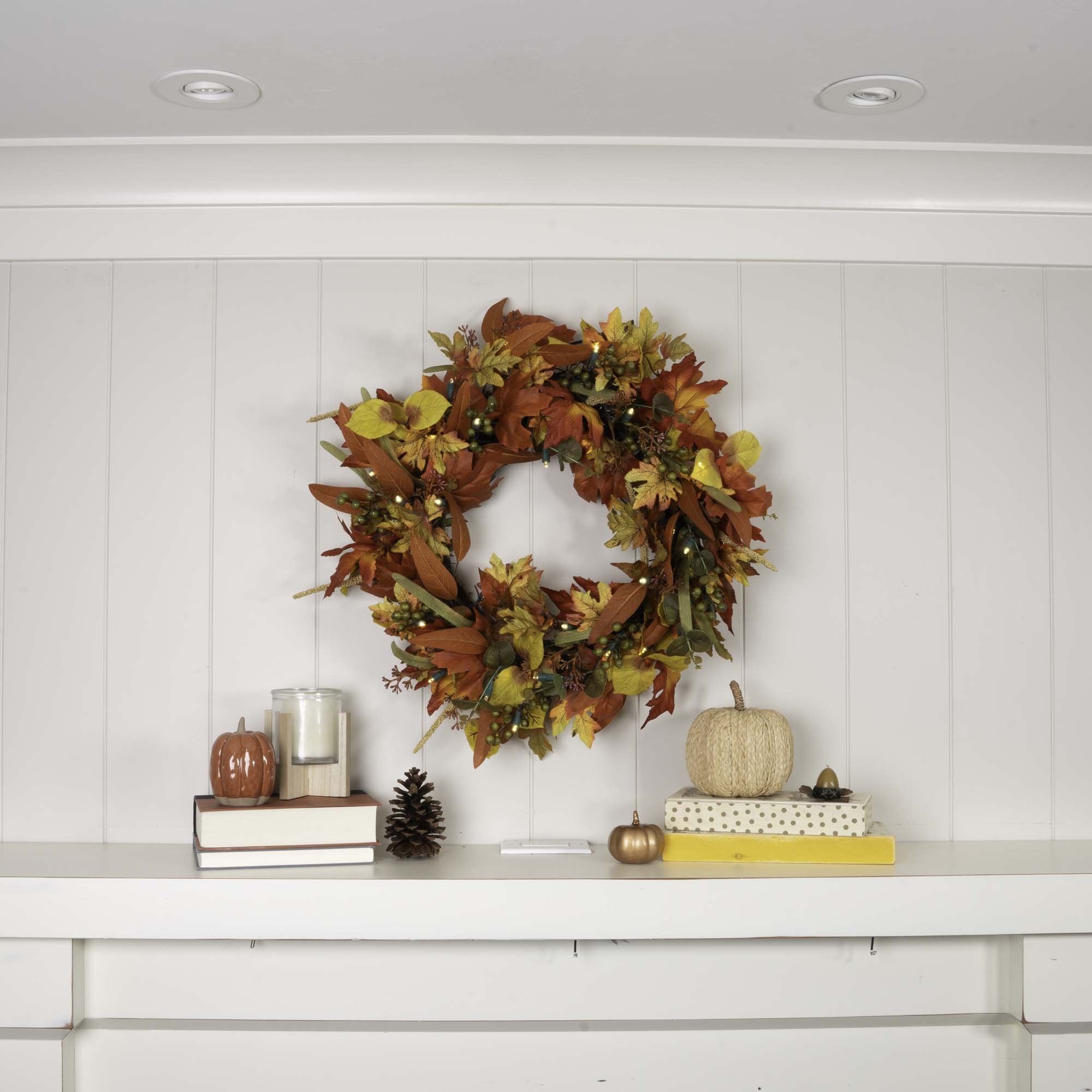 Fall Harvest Leaf Lighted Wreath (Blatt befeuerter Kranz)