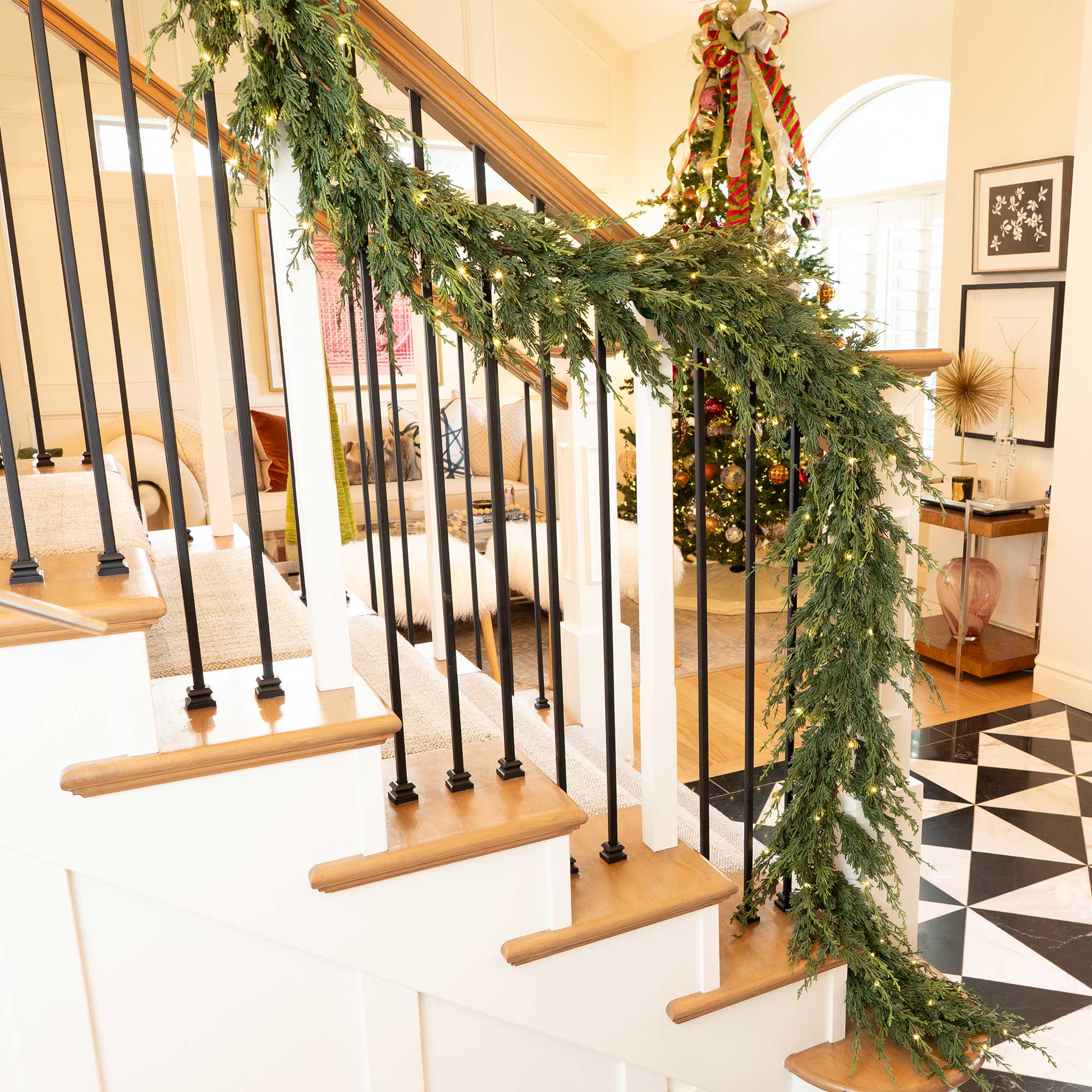 Cedar Pre-Lit LED Garland
