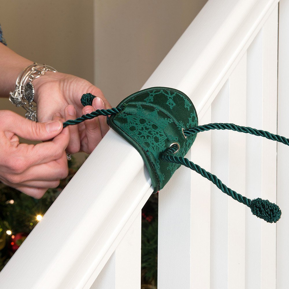 Garland Ties zum Schutz des Banisters